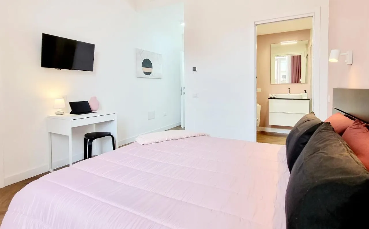 Glamour Suite Cagliari 0*,