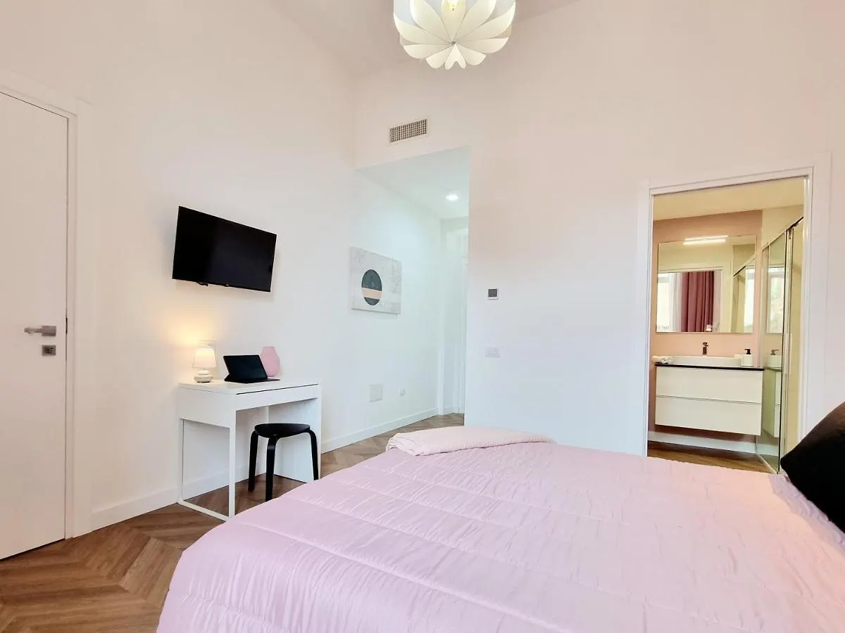 Glamour Suite Cagliari Italy